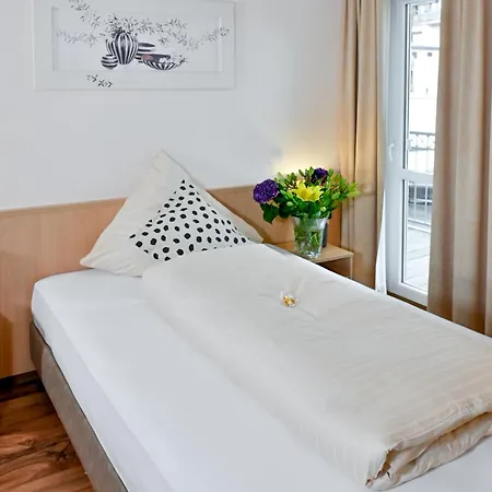 Guest house Peppone 3*